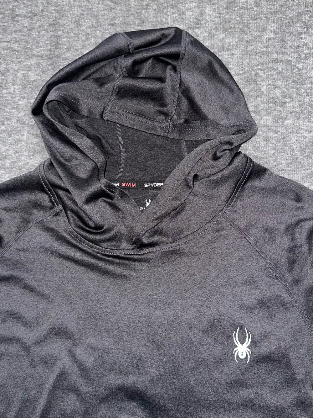 Spyder Swim Rash Guard Hoodie UPF 30+ Performance Sun Shirt Black Small - Picture 2 of 8
